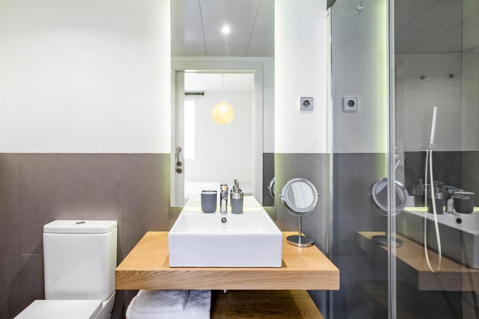 Home Suite Home Gran Via Madrid Dış mekan fotoğraf